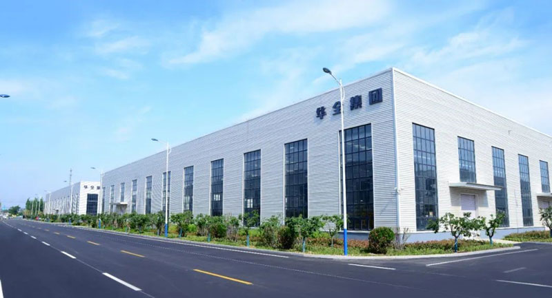 华全集团位于潍坊经济开发区，专业生产发电机组